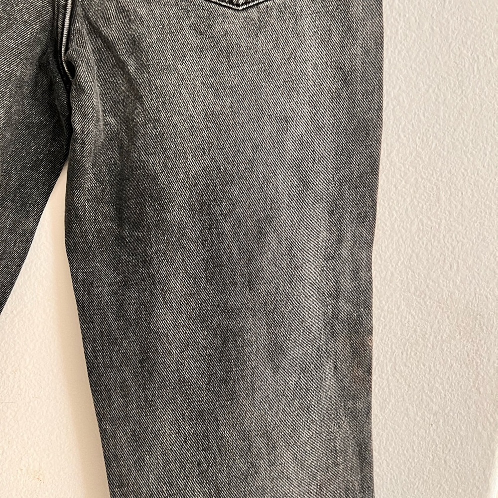 Express women’s Distressed high rise straight ankle Black Jeans. Size 4 - Picture 12 of 12
